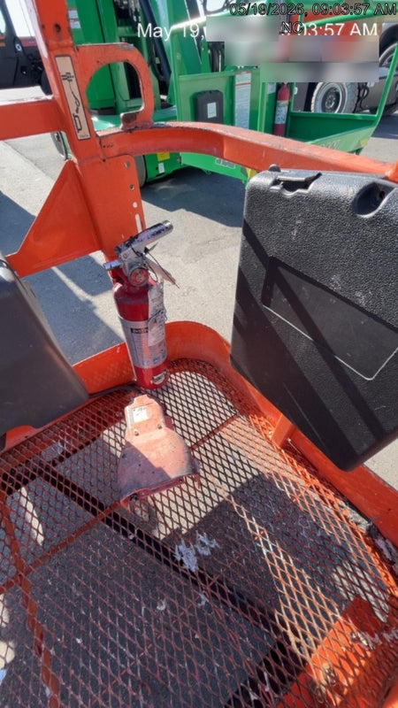 2019 JLG E300AJP