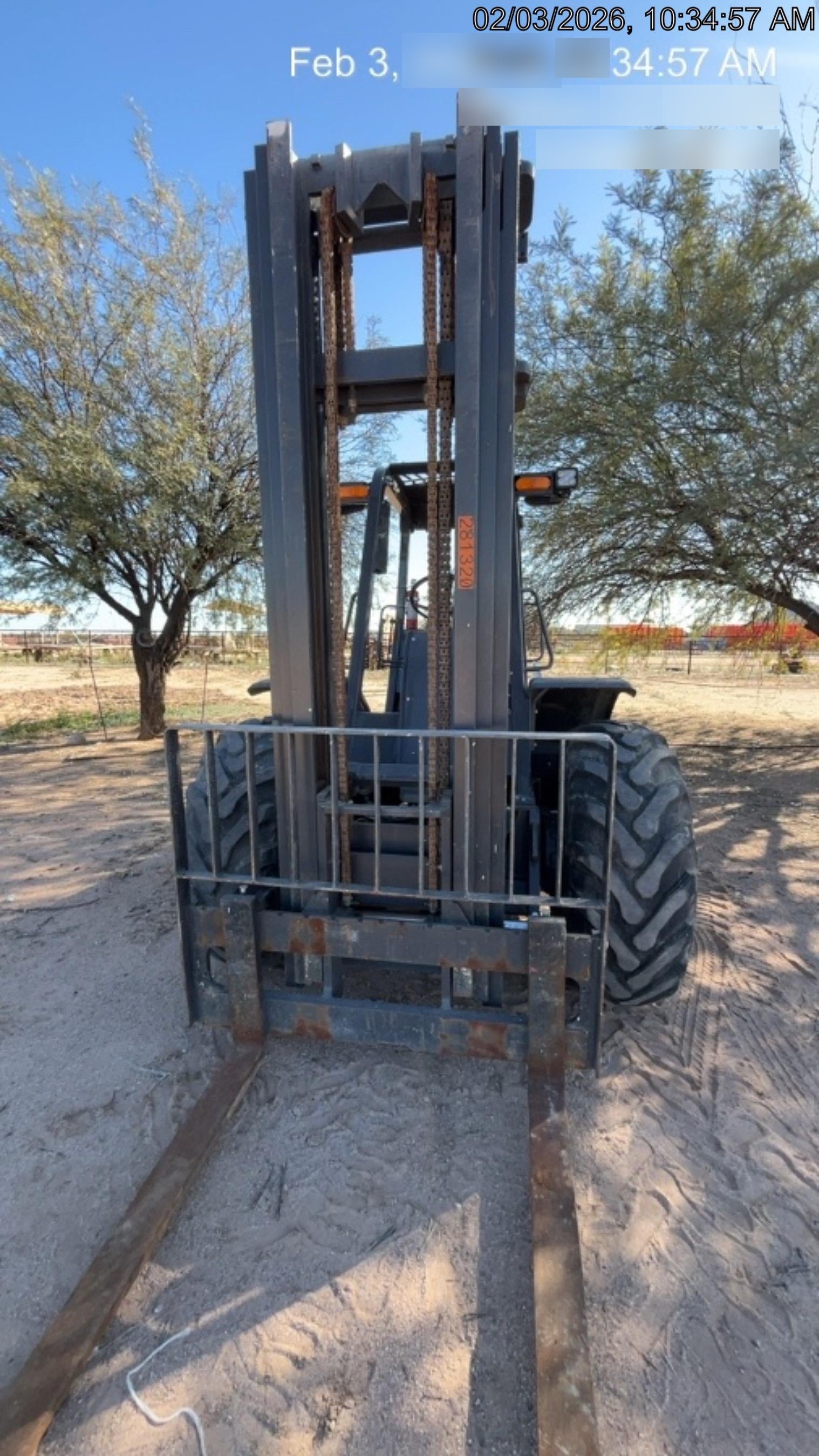 2023 CASE 588H