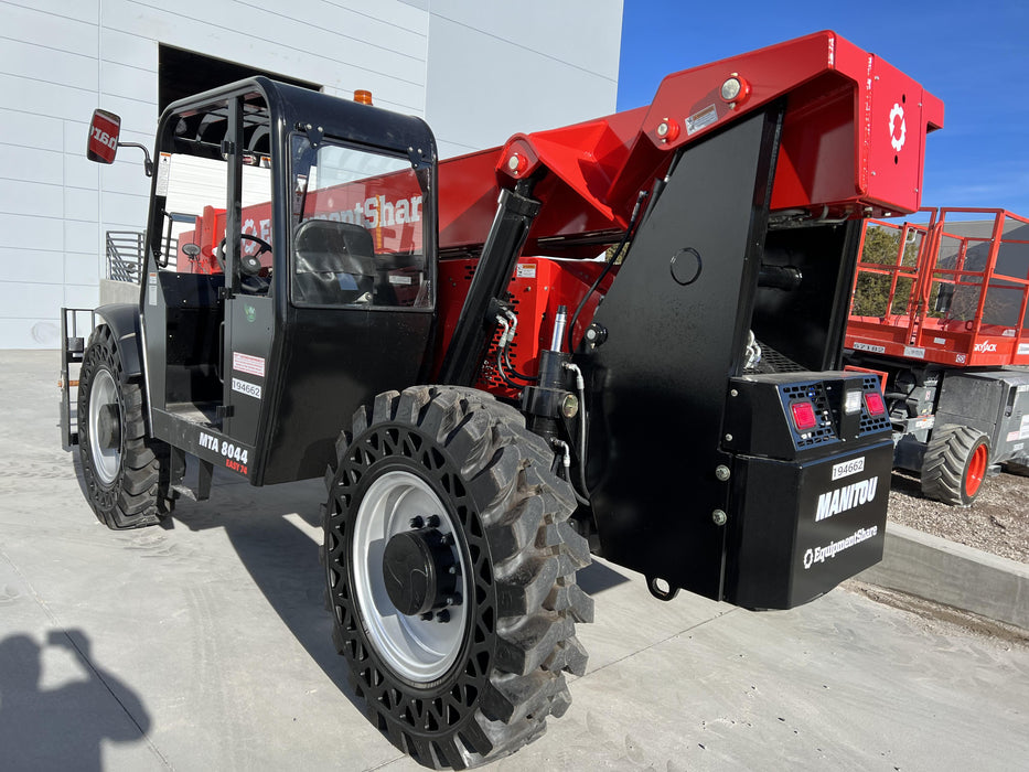 2021 MANITOU MTA8044