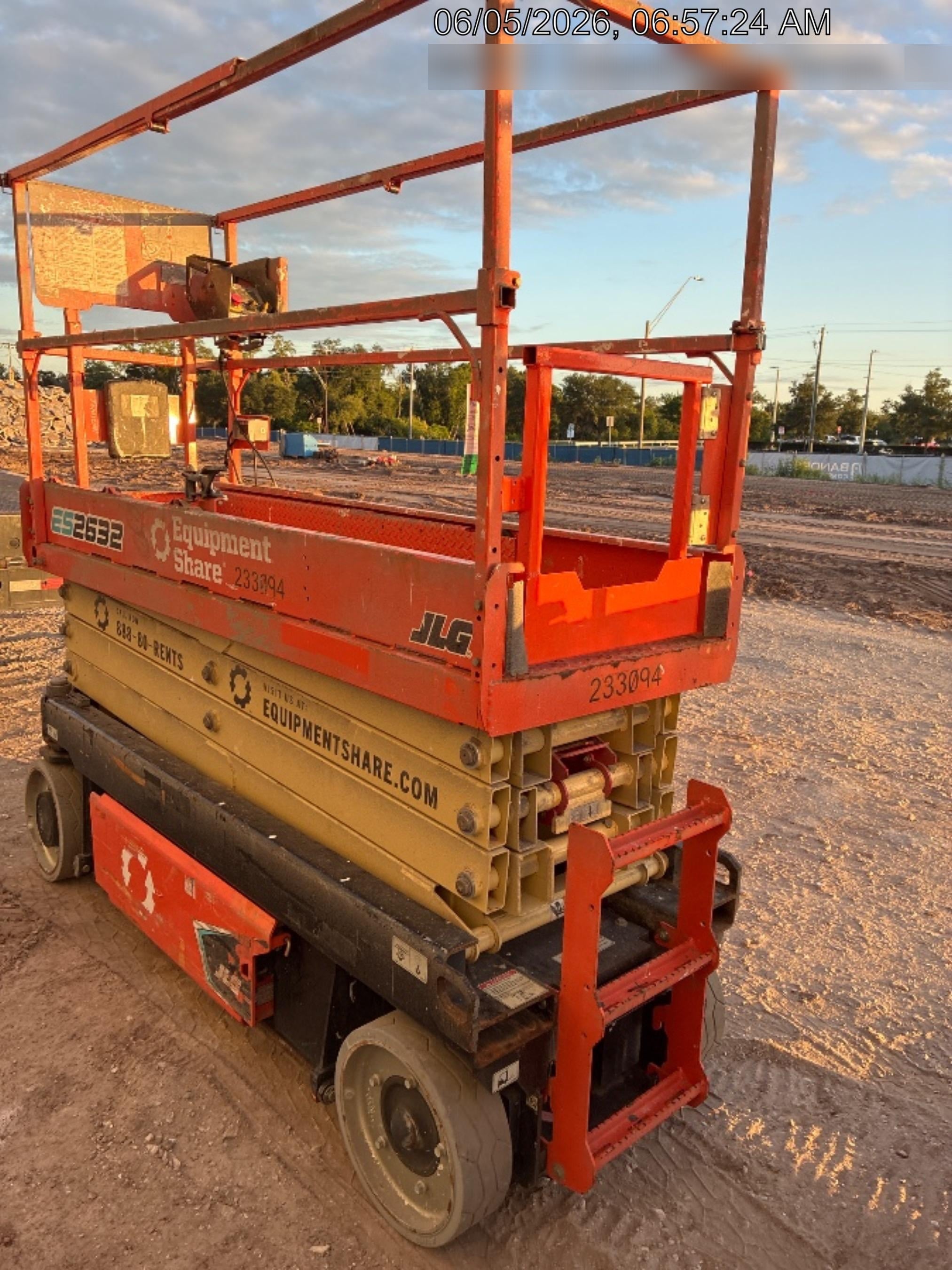 2022 JLG ES2632