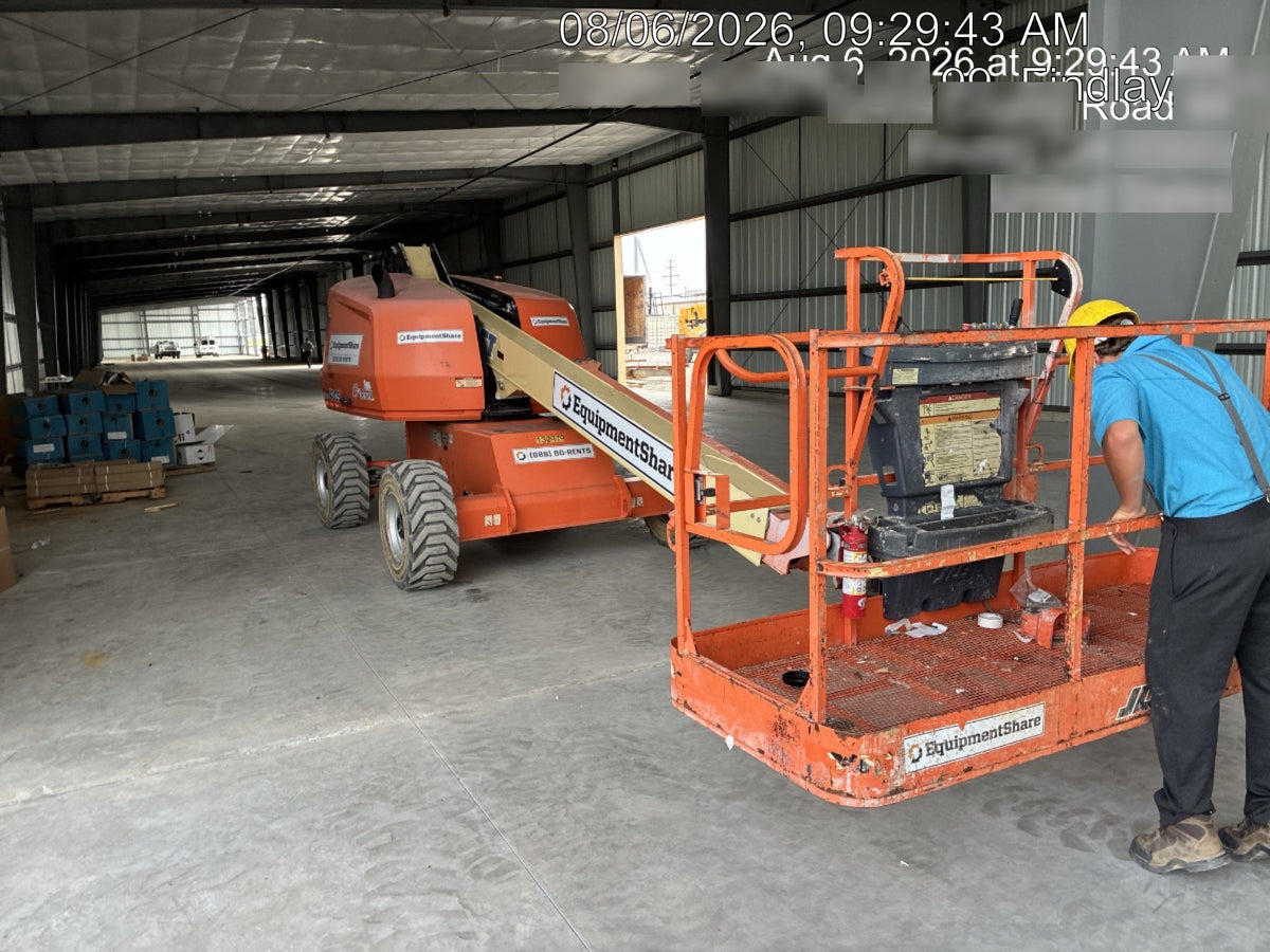 2021 JLG 400S