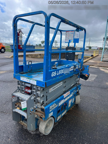 2019 Genie GS-1930 Fixed Rails with Chain Entry