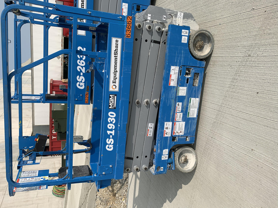 2020 Genie GS-1930 Solid Non Marking Tires, Beacon, Folding rails with half height swing gate