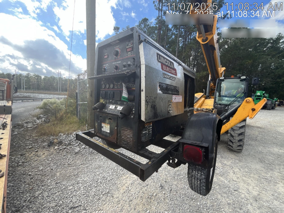 2019 Lincoln Electric Vantage 322 Lincoln Vantage 322 Welder w/Trailer, Light Kit, Cable Rack