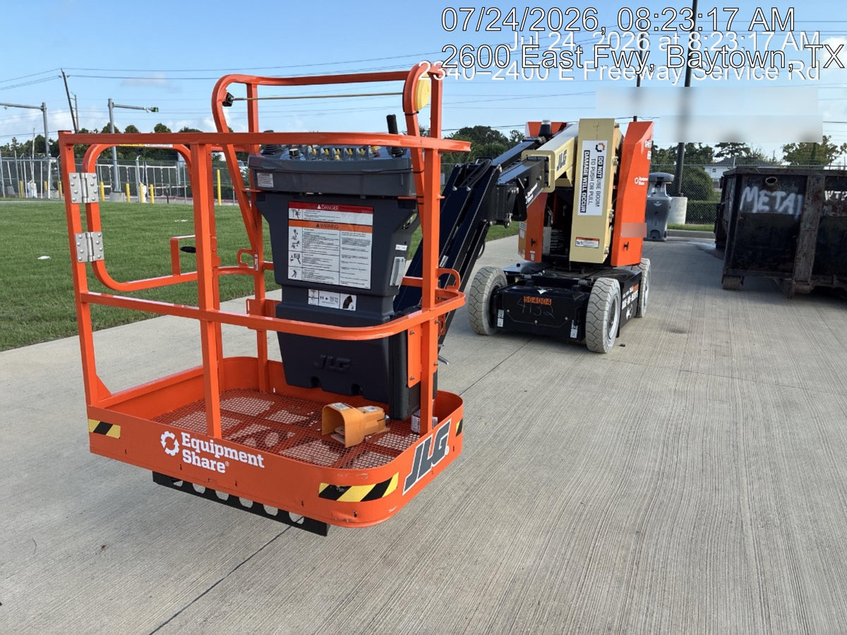 2025 JLG E300AJP