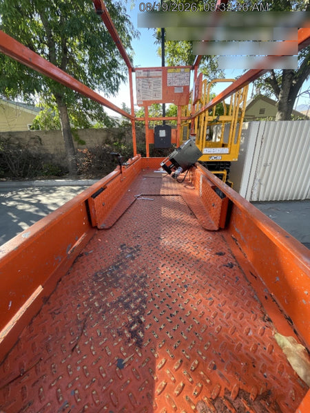 2022 JLG ES2632