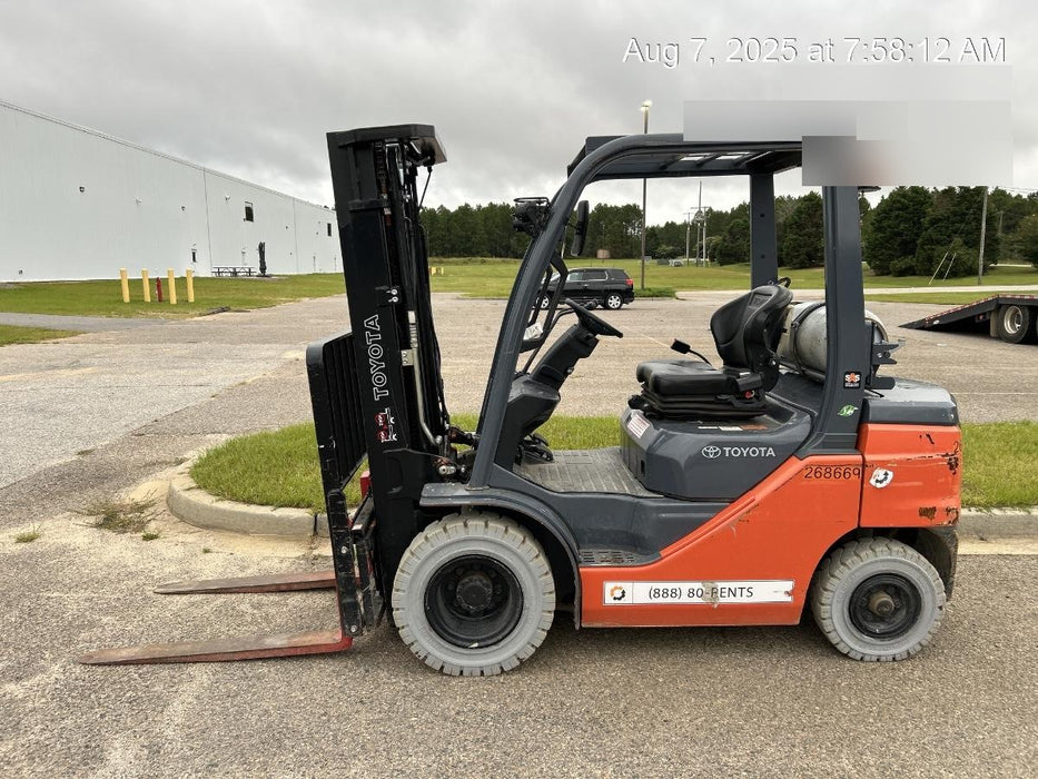 2022 TOYOTA 50-8FGU25