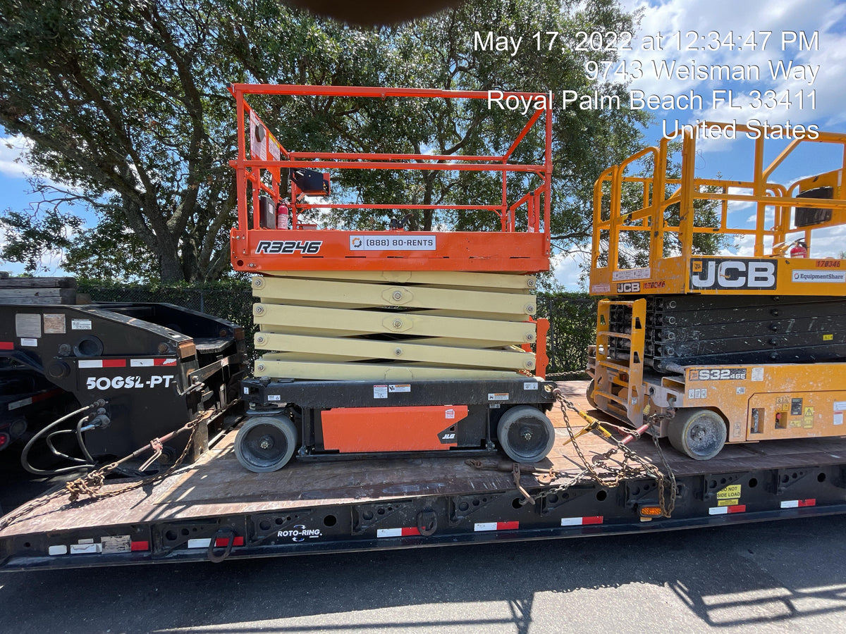 2022 JLG R3246
