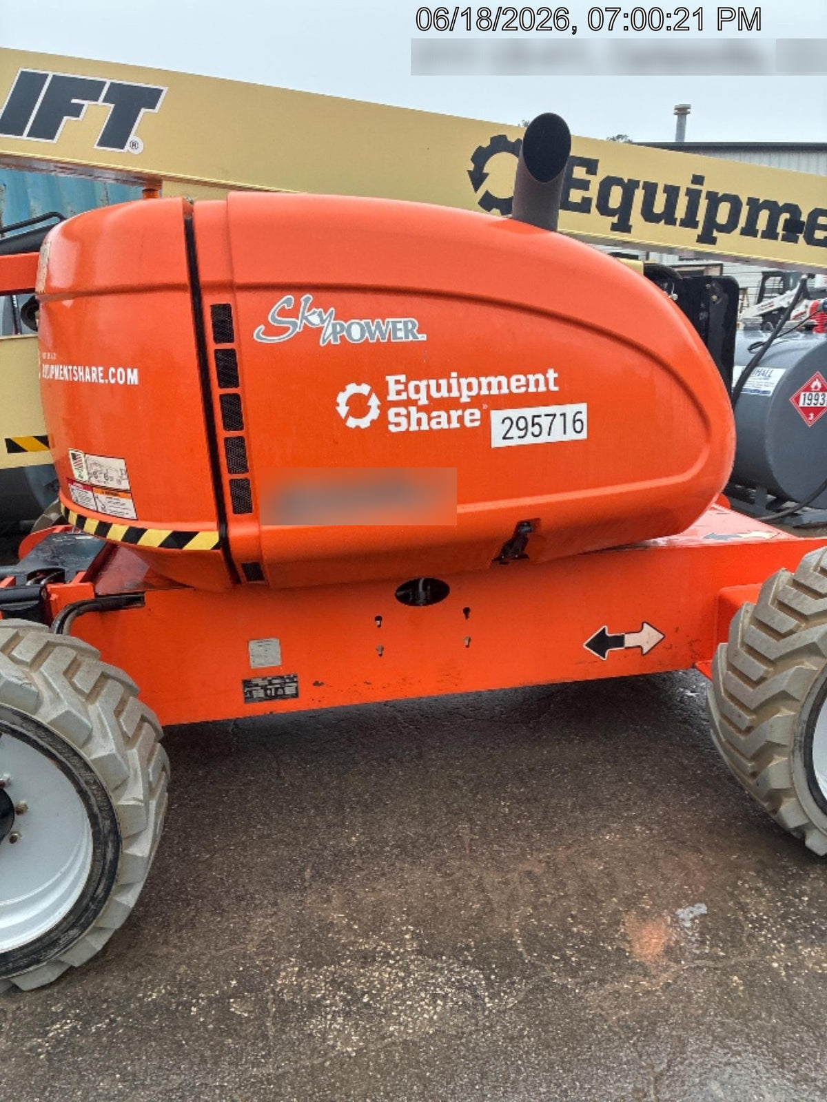 2023 JLG 600AJ