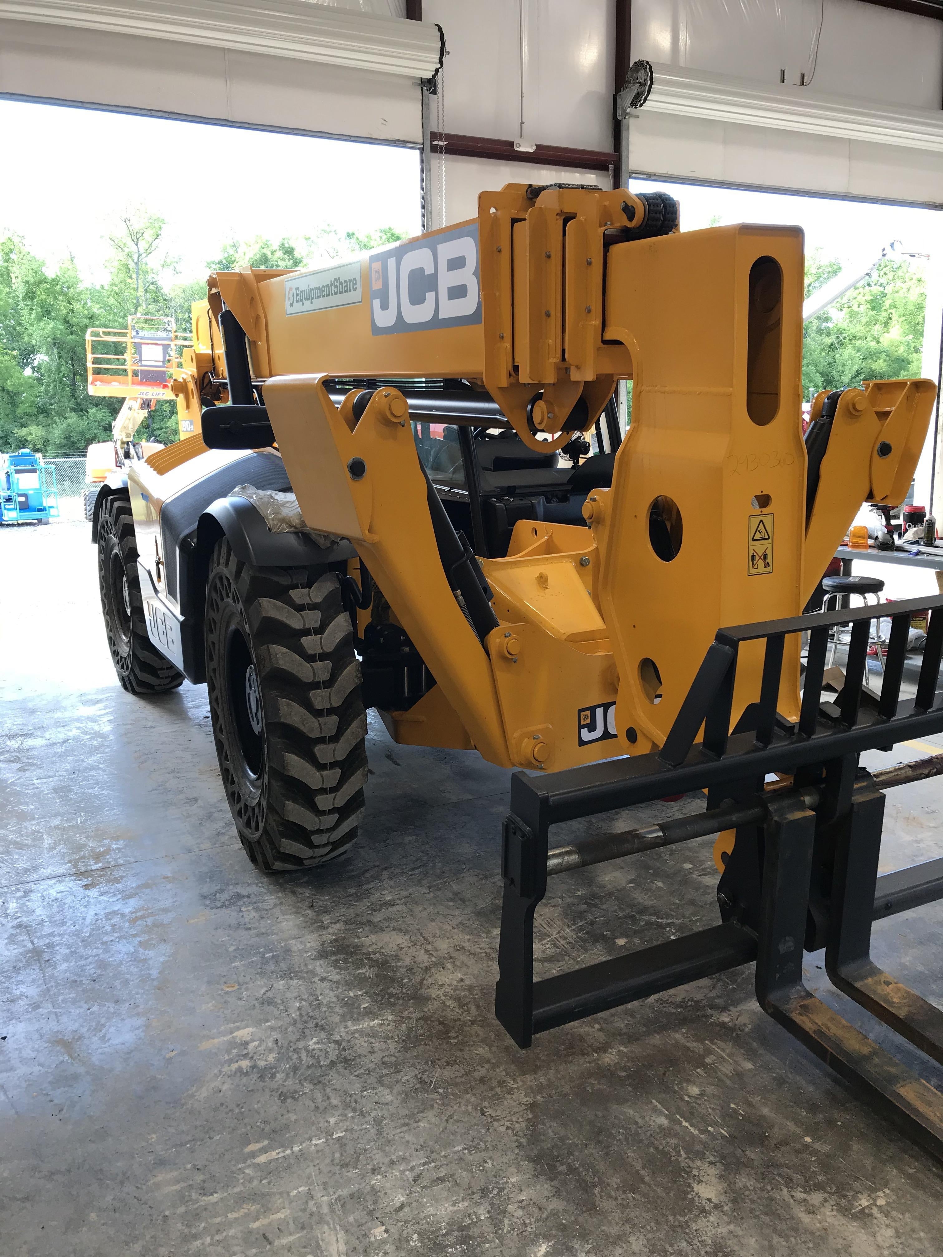 2020 JCB 510-56