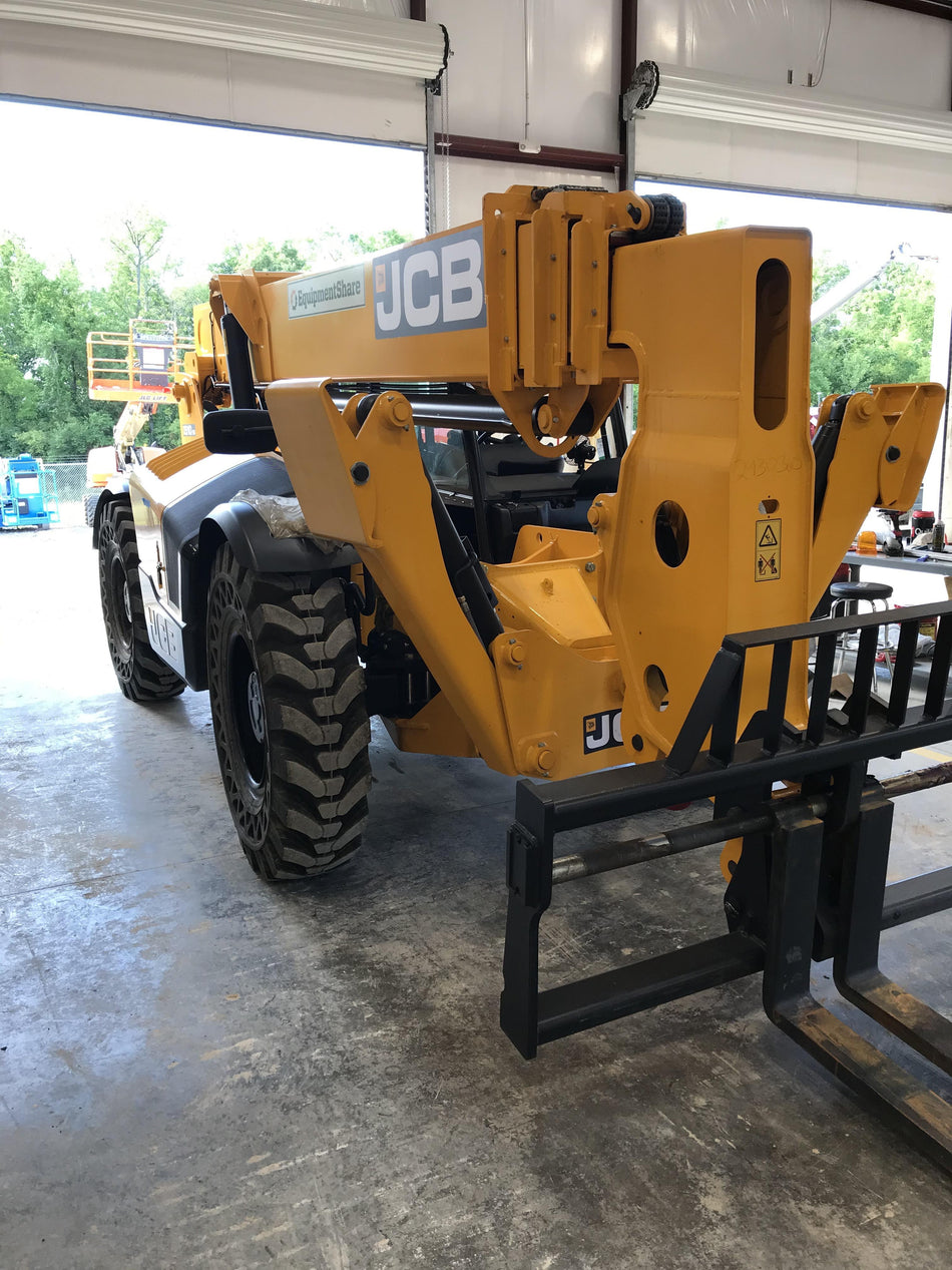 2020 JCB 510-56