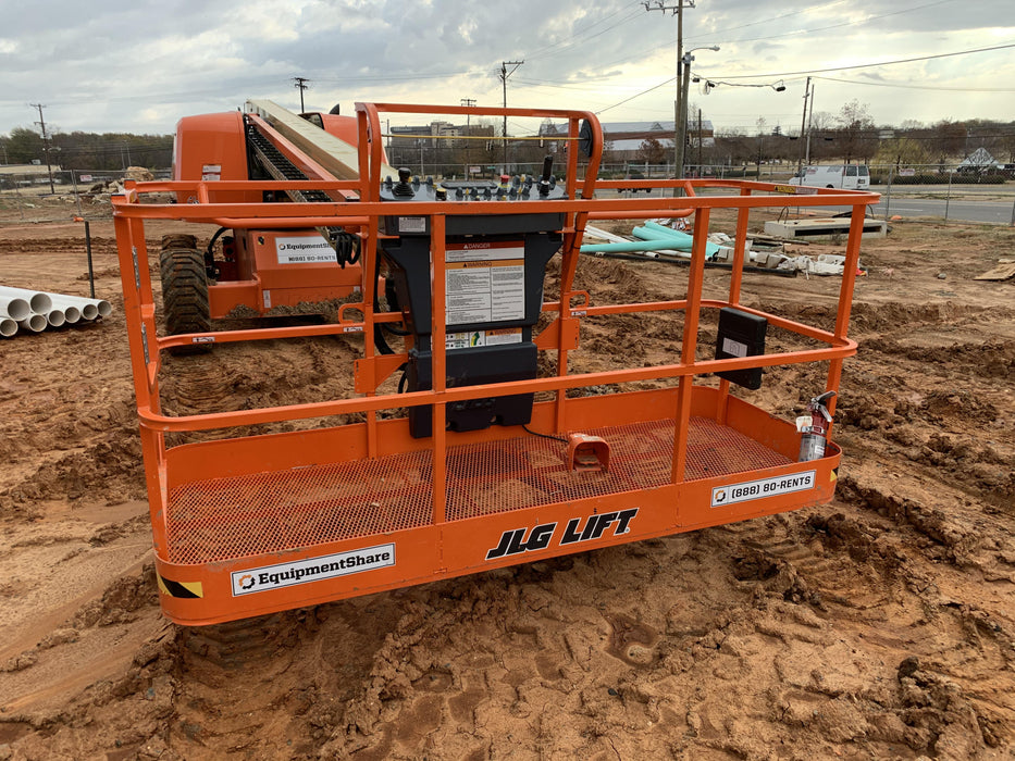 2020 JLG 600S