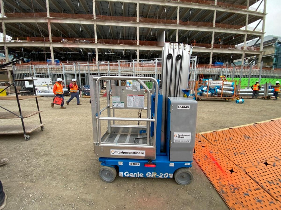 2020 GENIE GR-20