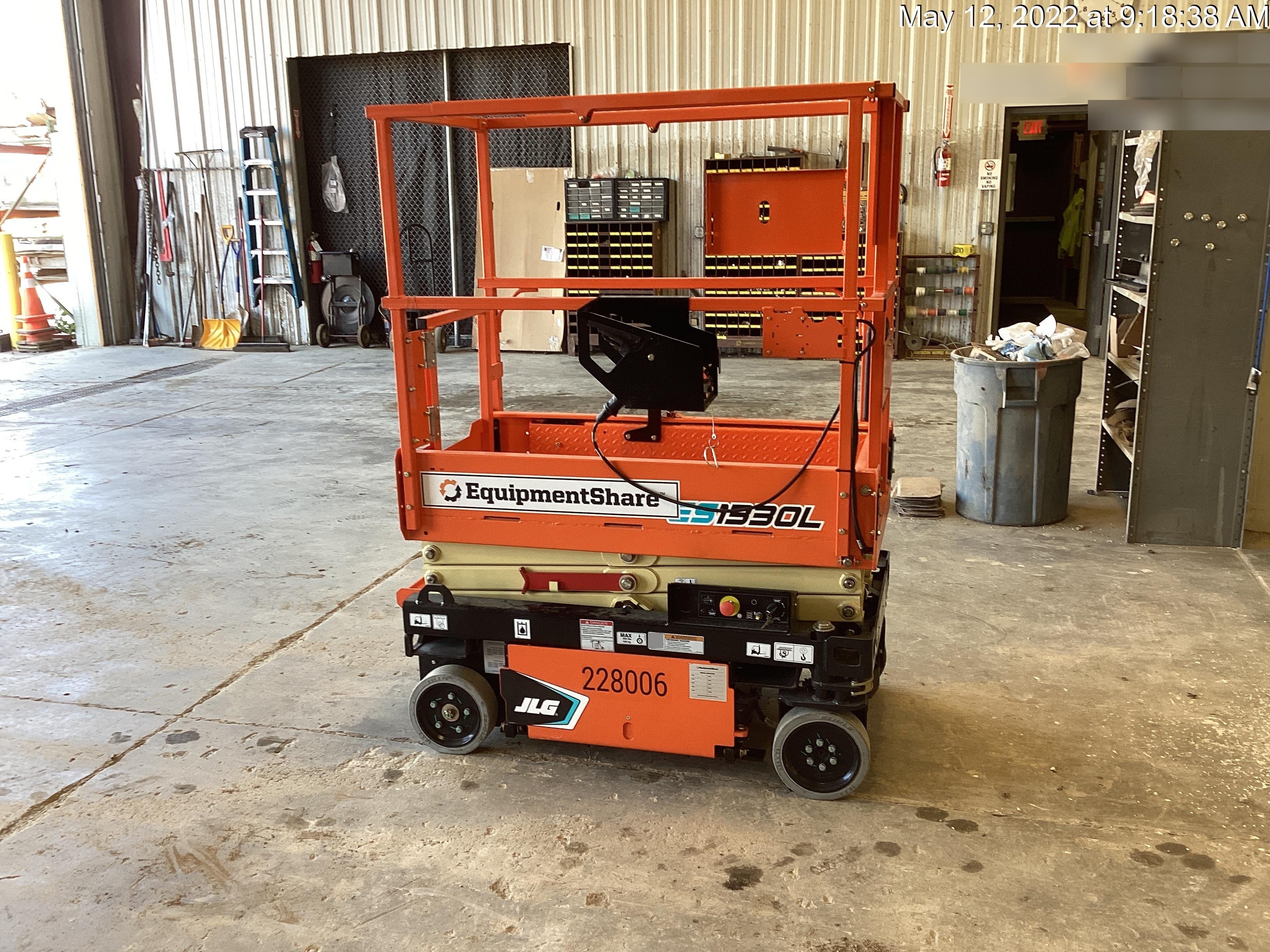 2022 JLG ES1330L