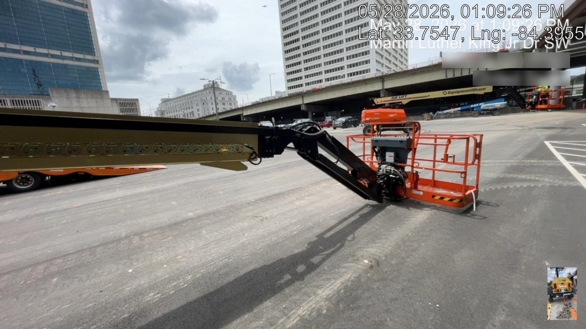 2025 JLG 660SJ