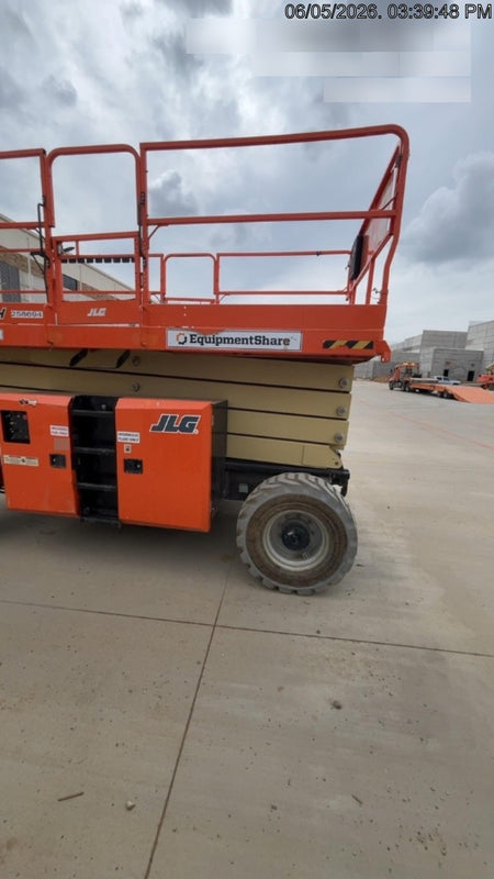 2022 JLG 4394RT