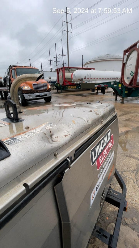 2019 Lincoln Electric Vantage 322 Ready-Pak 3, Two Wheel Trailer, Fender and Light Kit, Cable Rack