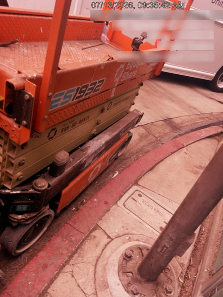 2024 JLG ES1932