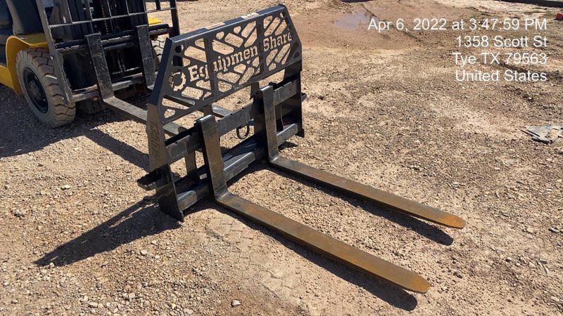 2021 PALADIN 48" Pallet Forks - Paladin