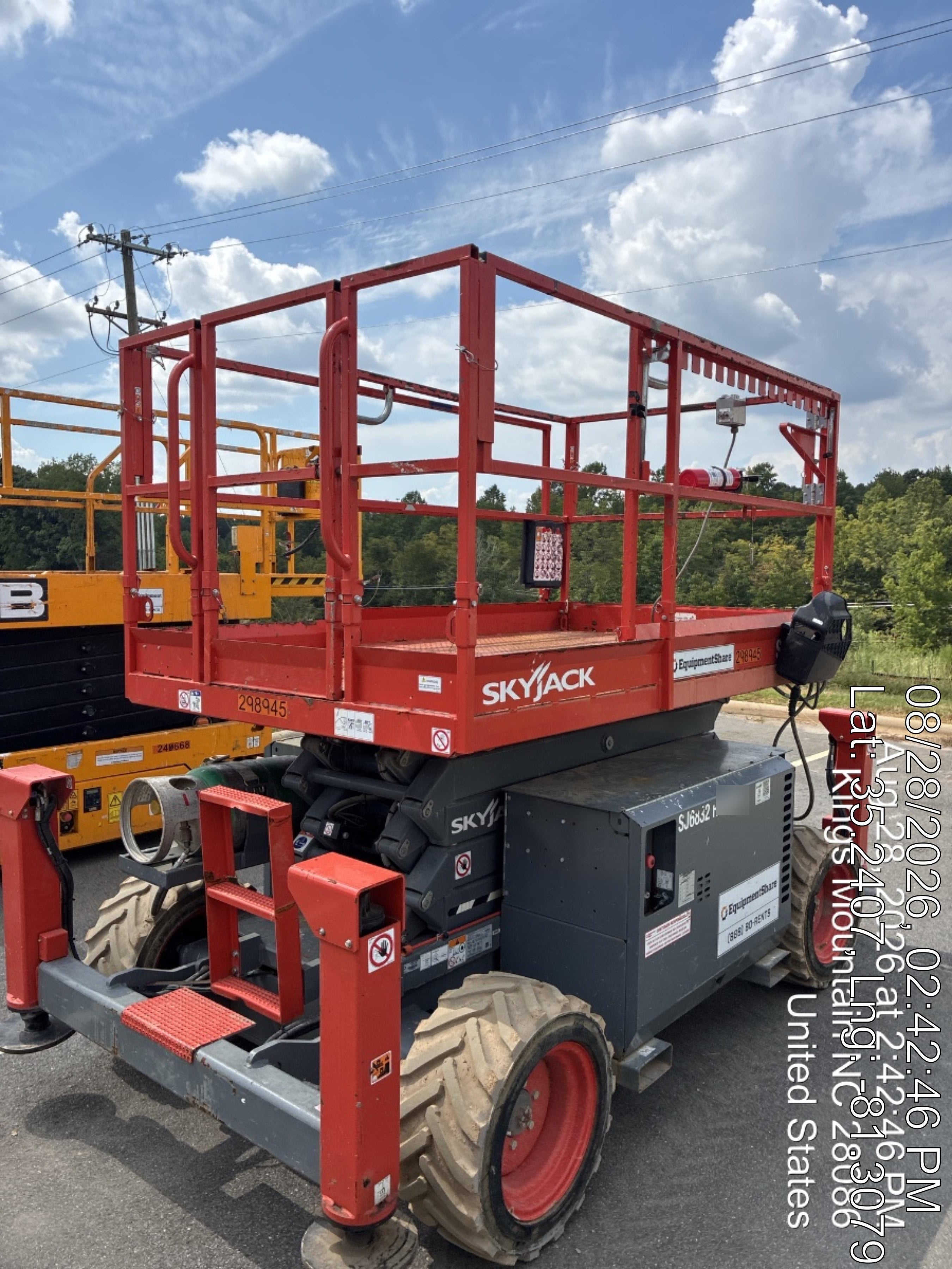 2023 SKYJACK SJ6832 RT