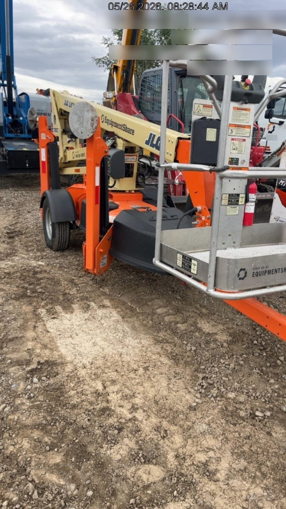 2023 JLG T350