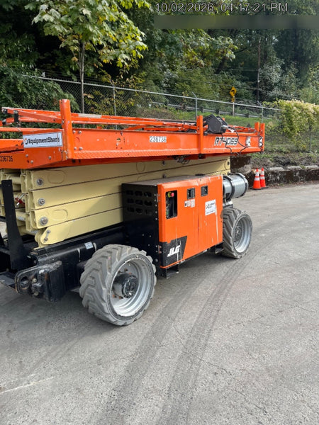 2022 JLG RT4069