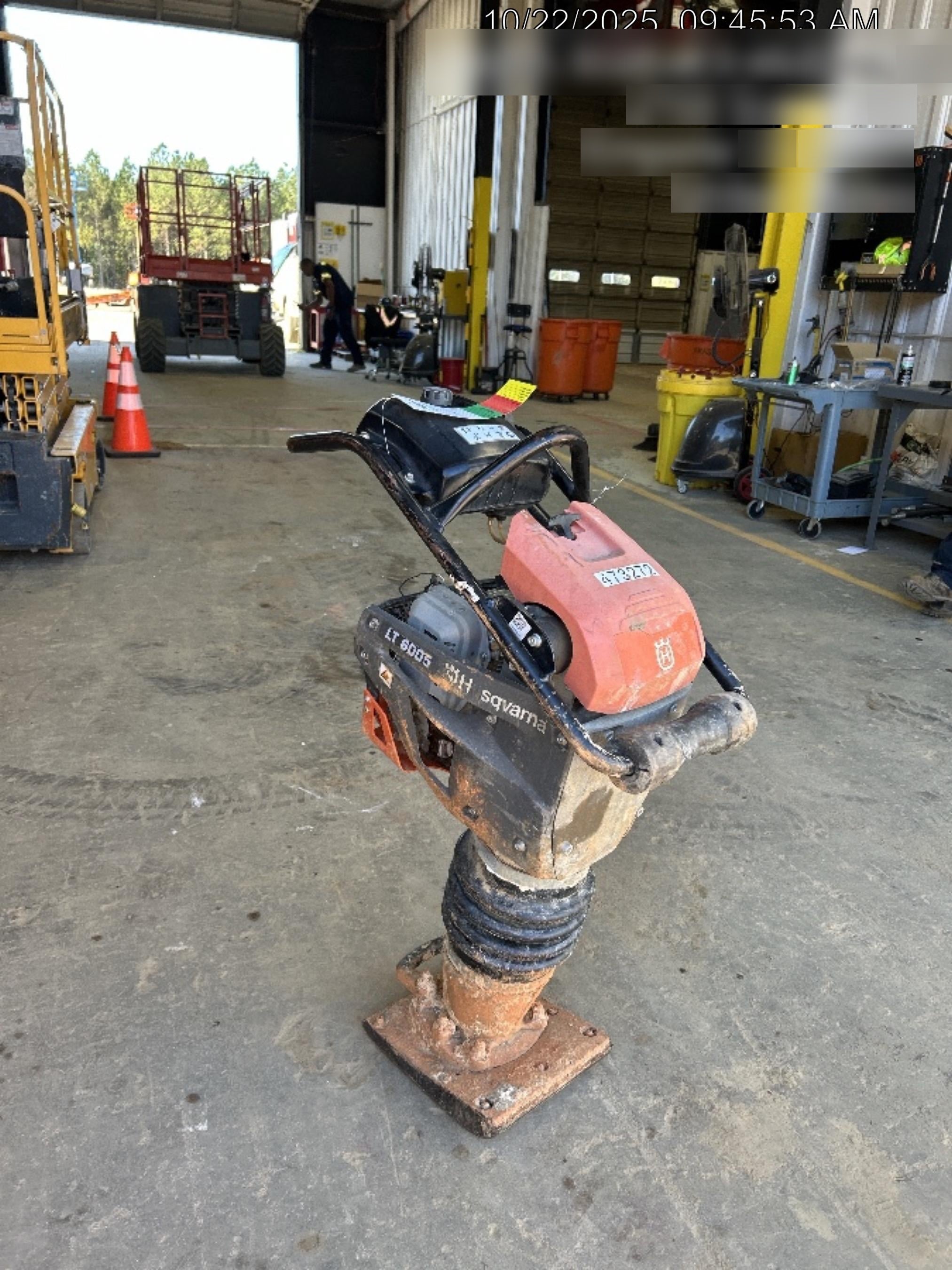 2024 HUSQVARNA LT6005