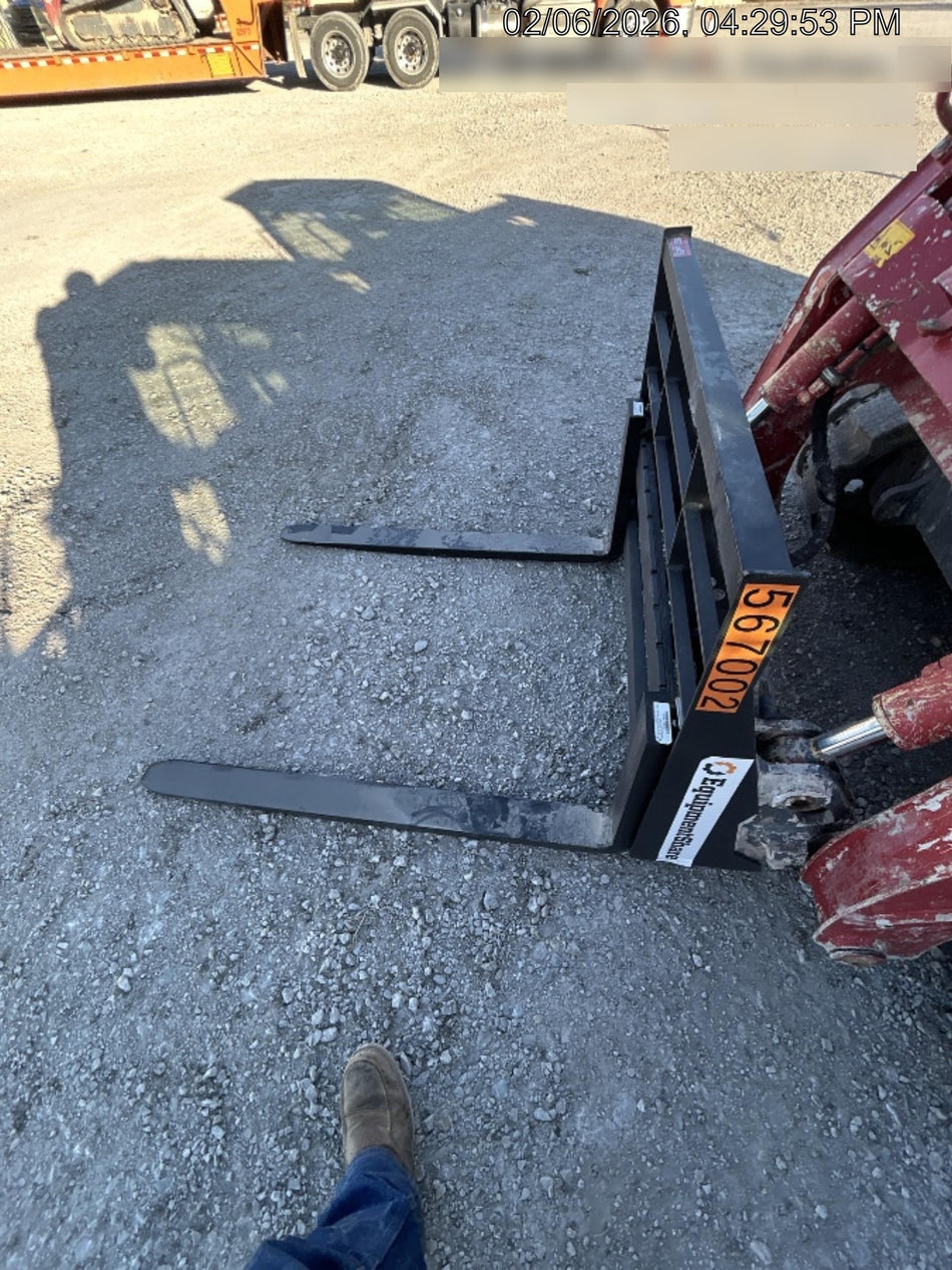 2025 ARROW MATERIAL HANDLING 48" Pallet Forks - Arrow