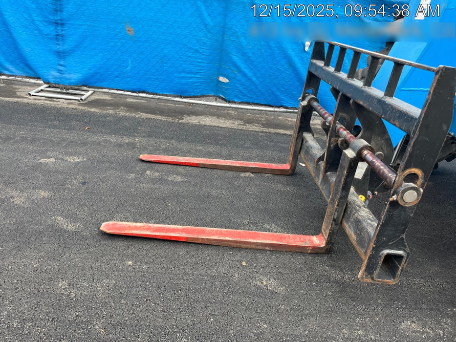 2019 Genie GTH-636 Canopy, Solid RT Tires, LED Work Lights, Beacon 60" QA Carriage, 48" Forks