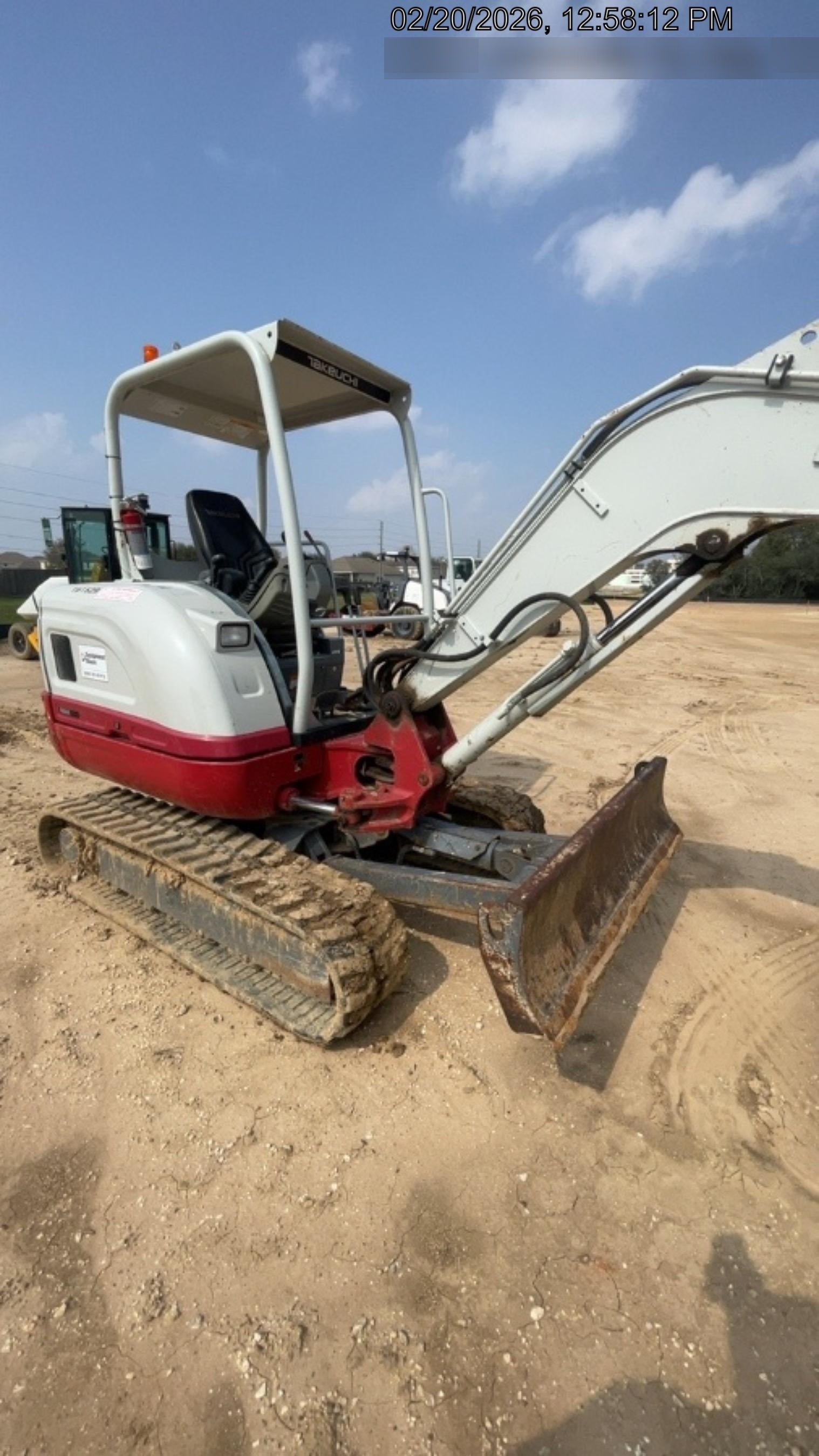 2021 TAKEUCHI TB235-2R