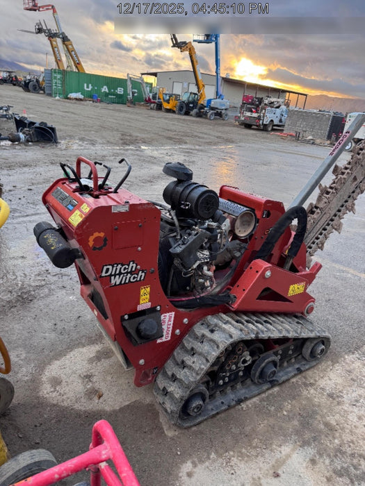 2020 DITCH WITCH C24XA