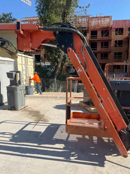 2019 JLG 660SJ