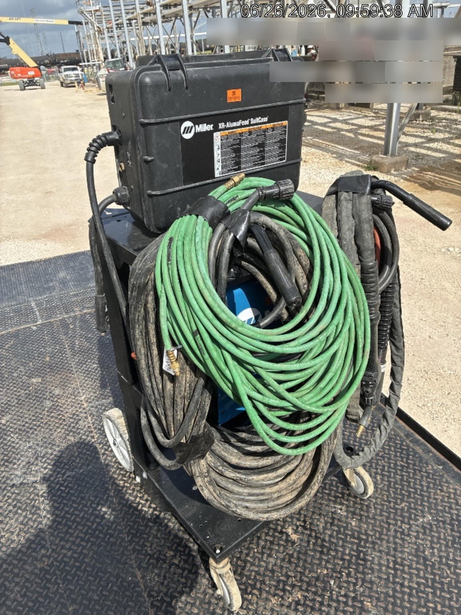 2023 MILLER ELECTRIC XR-AlumaFeed
