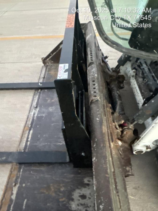 2025 ARROW MATERIAL HANDLING F5100CB - 72"