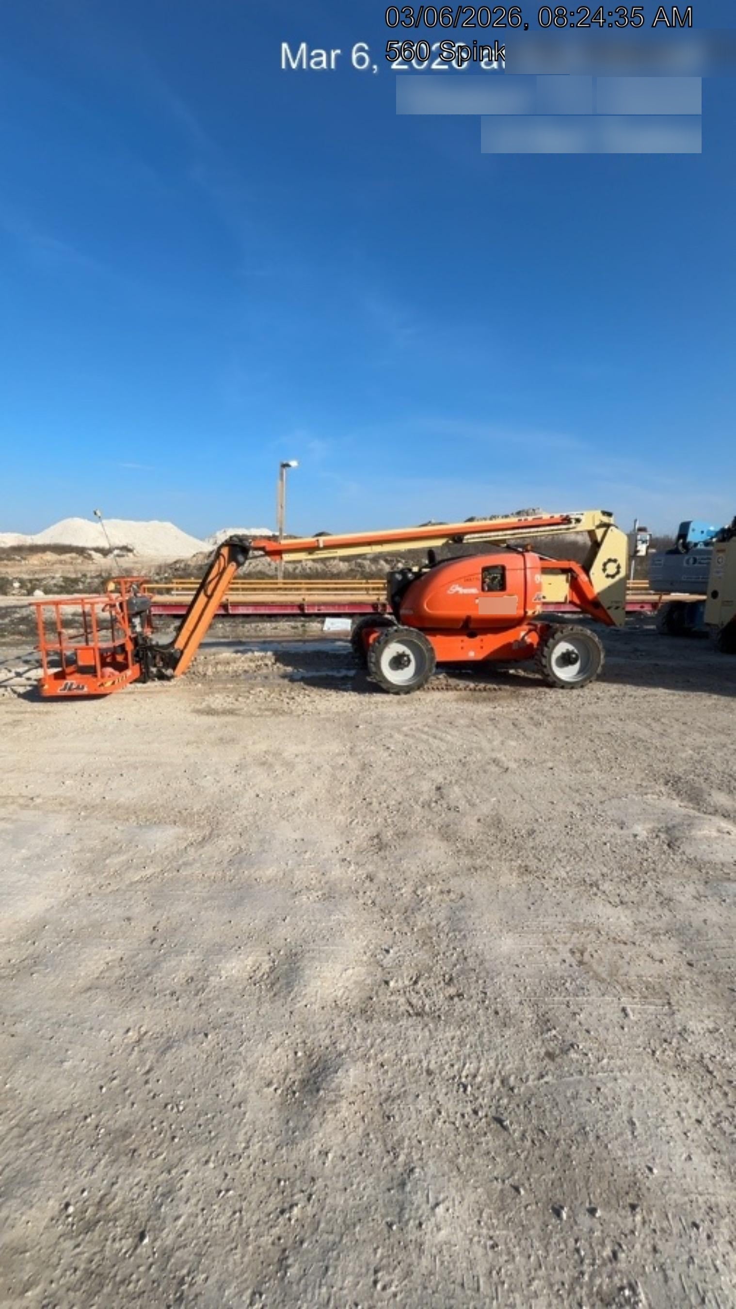 2022 JLG 600AJ