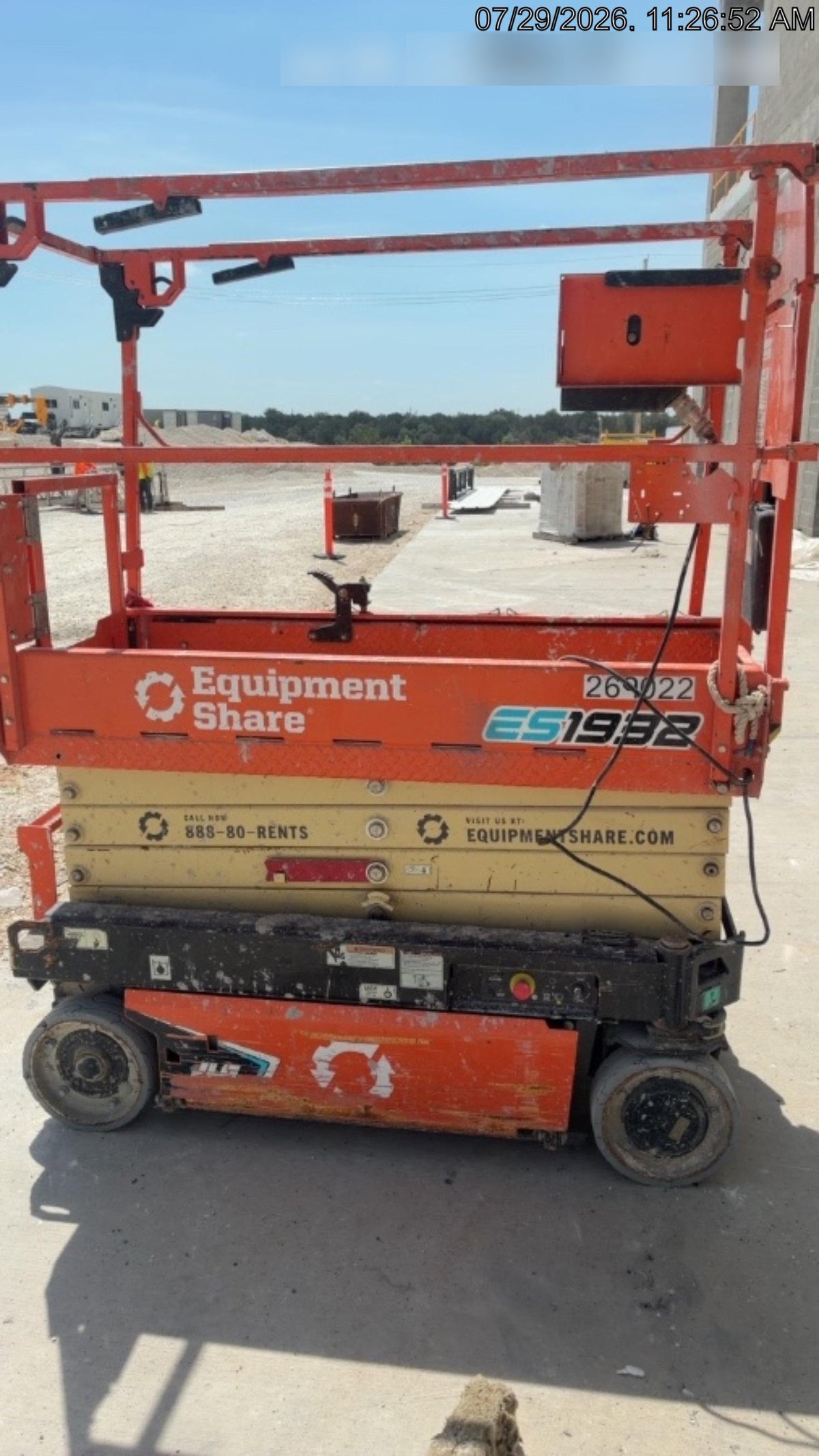 2022 JLG ES1932