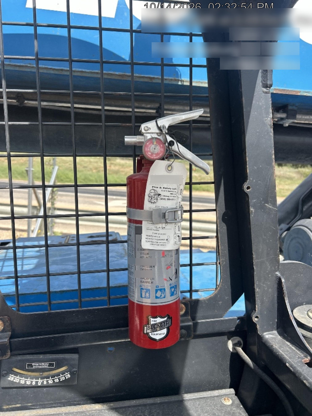 2018 Genie GTH-1056 Genie GTH-1056 w/ROPS, Work Lights, Solid Tires, RH Cab Mesh, Beacon, 60" Carriage and Forks