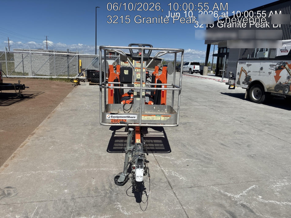 2022 JLG T350