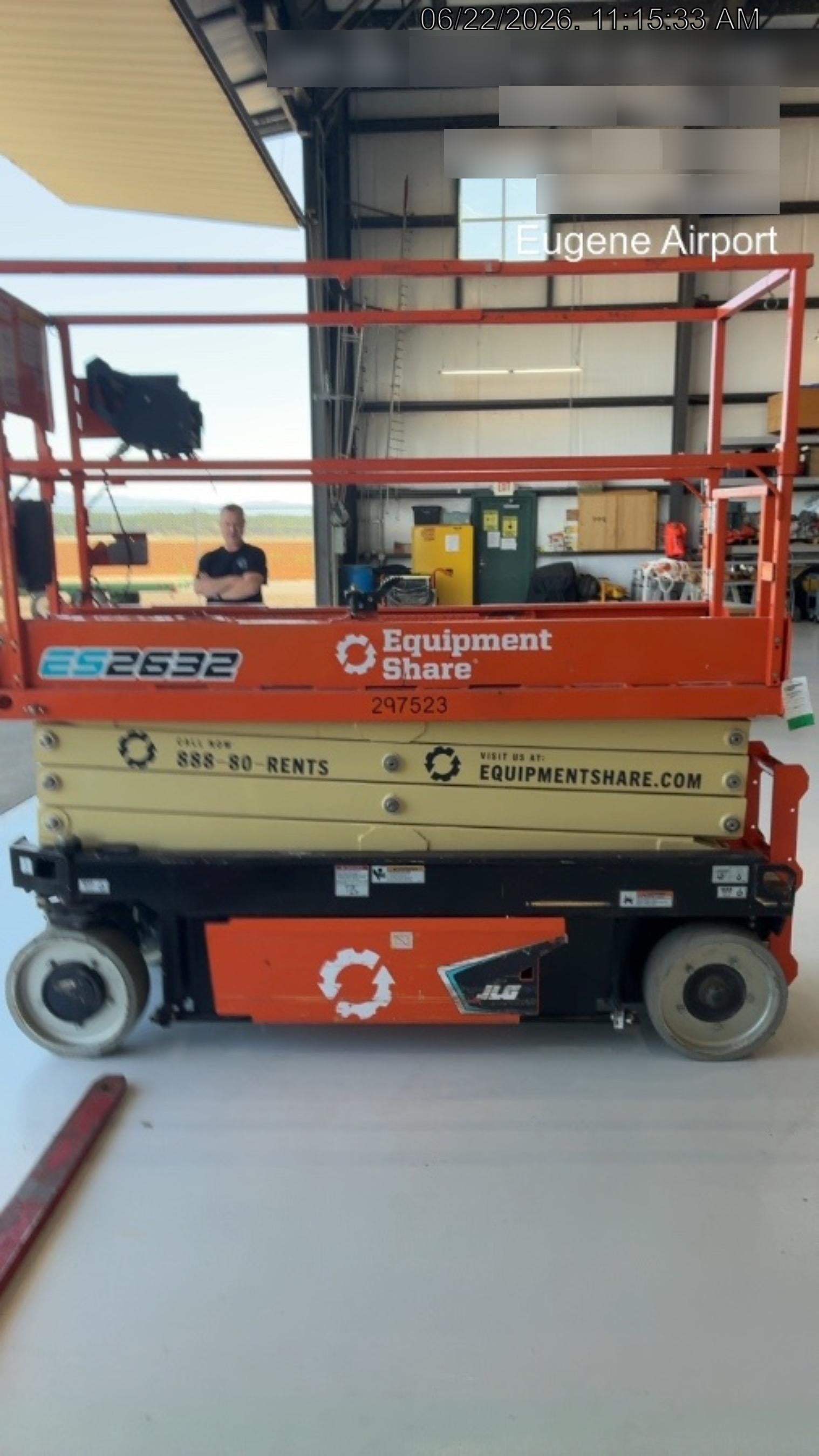 2023 JLG ES2632