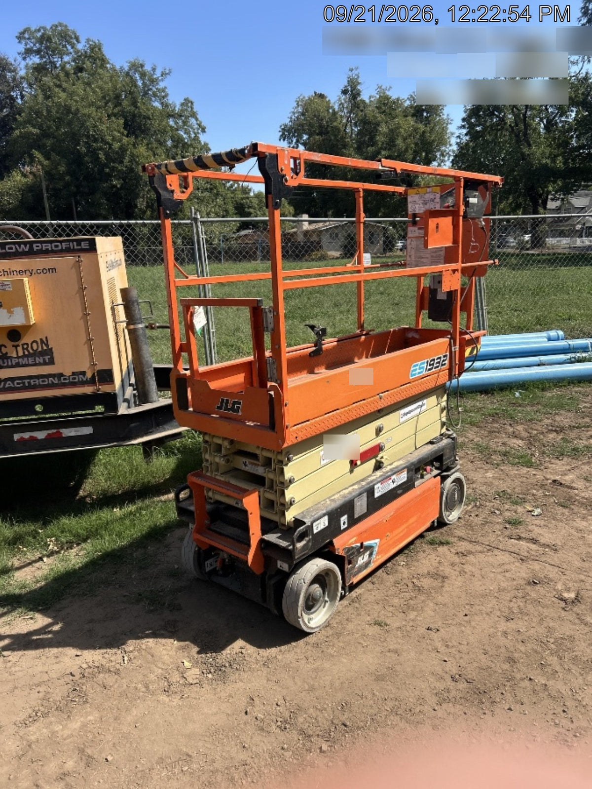 2022 JLG ES1932