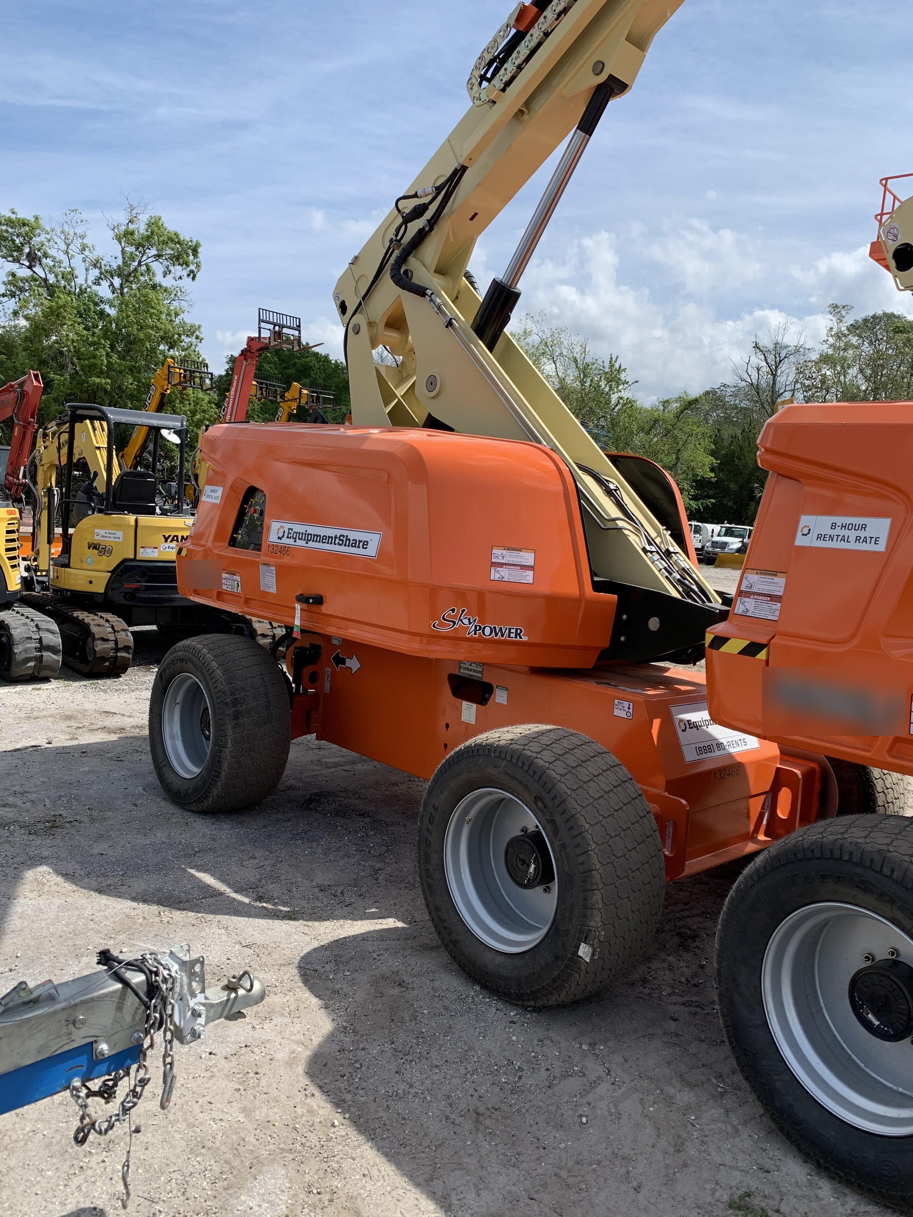 2021 JLG 660SJ