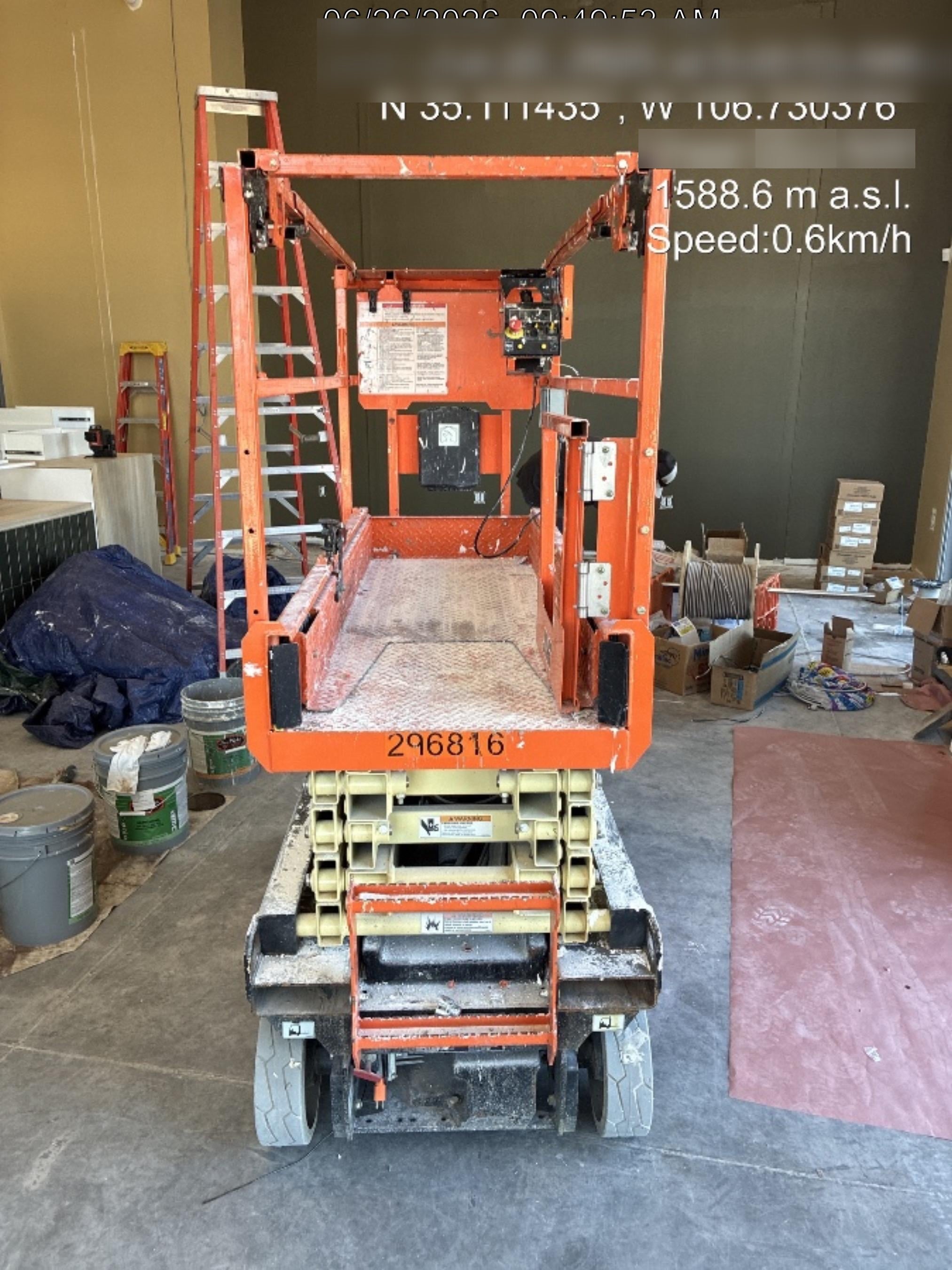 2023 JLG ES1932