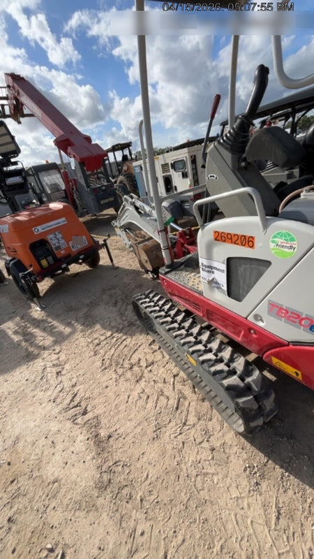 2022 TAKEUCHI TB20e