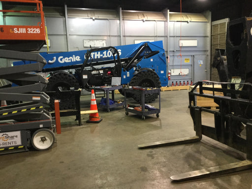 2017 GENIE GTH-1056