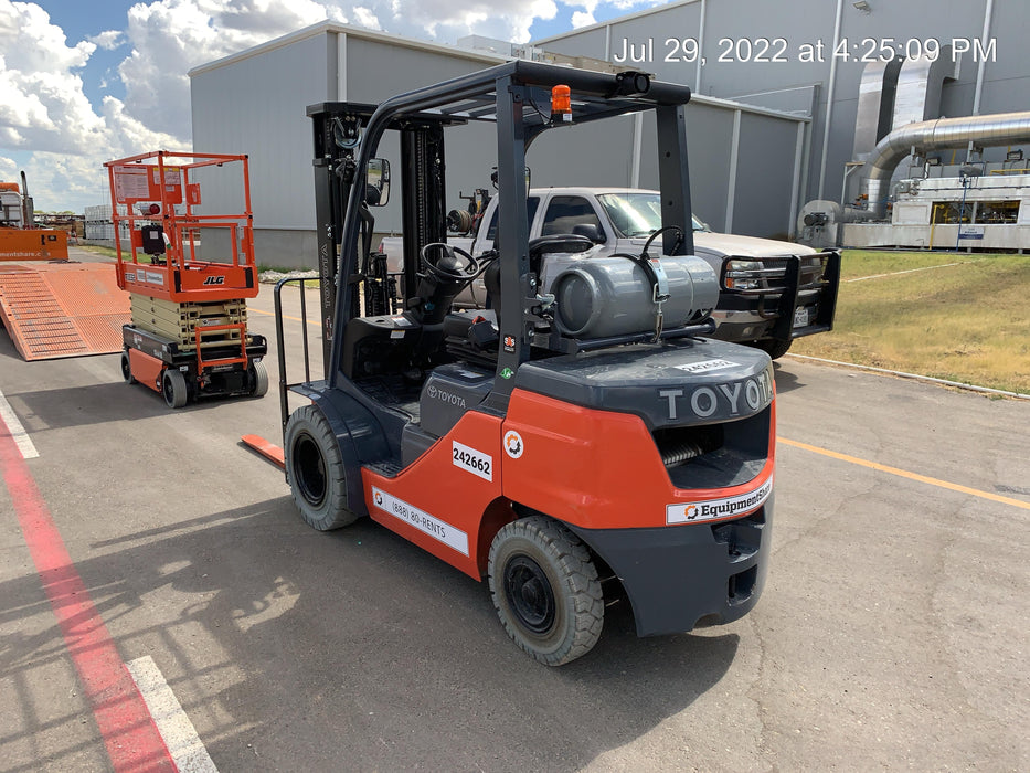 2022 TOYOTA 50-8FGU25