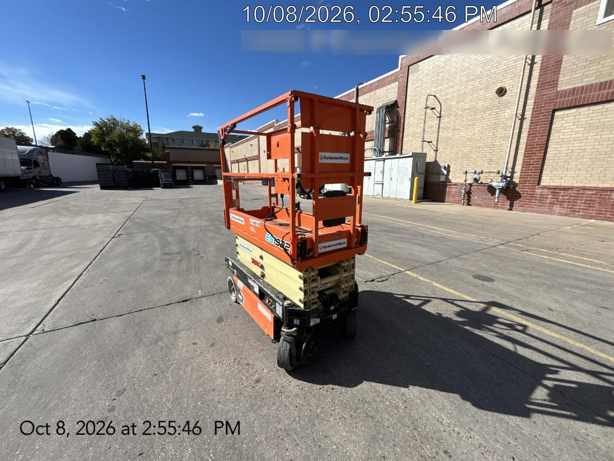 2022 JLG ES1932