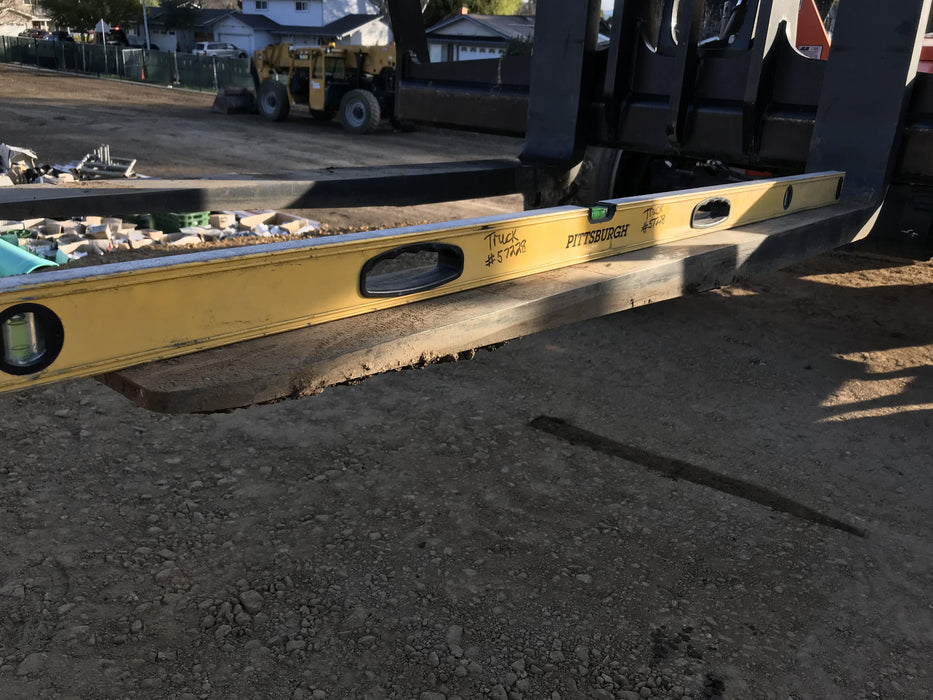 2020 Skytrak 8042 74 Hp, FF Tires, Work Lights, Beacon, Aux Hydraulics, Back up Alarm, Lifting Eye, ES Decals