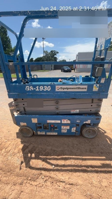 2020 Genie GS-1930 Solid Non Marking Tires, Beacon, Folding rails with half height swing gate