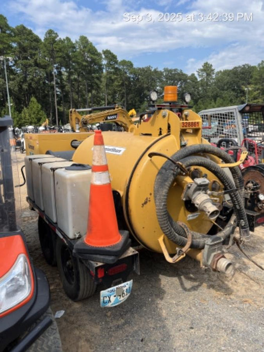 2023 Vac-Tron LP573XDT T4 Koehler Diesel Engine, 500 Gallon Debris Tank, x2 100 Gallon Water Tanks