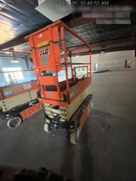 2021 JLG ES1932
